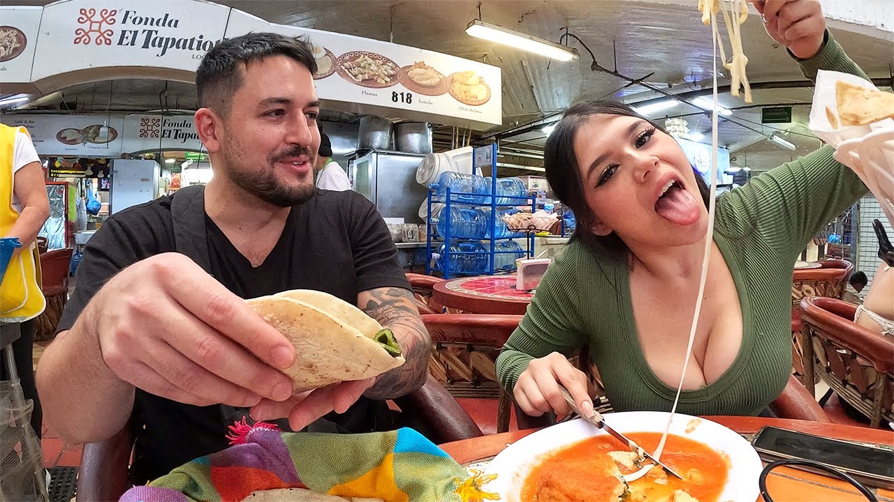 Local Girl Gave Me a Mexican Food Tour 🇲🇽