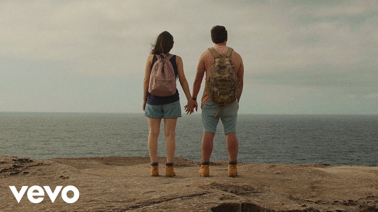 Mike Williams, Justin Mylo - Face Up To The Sun (Official Music Video) ft. Sara Sangfelt