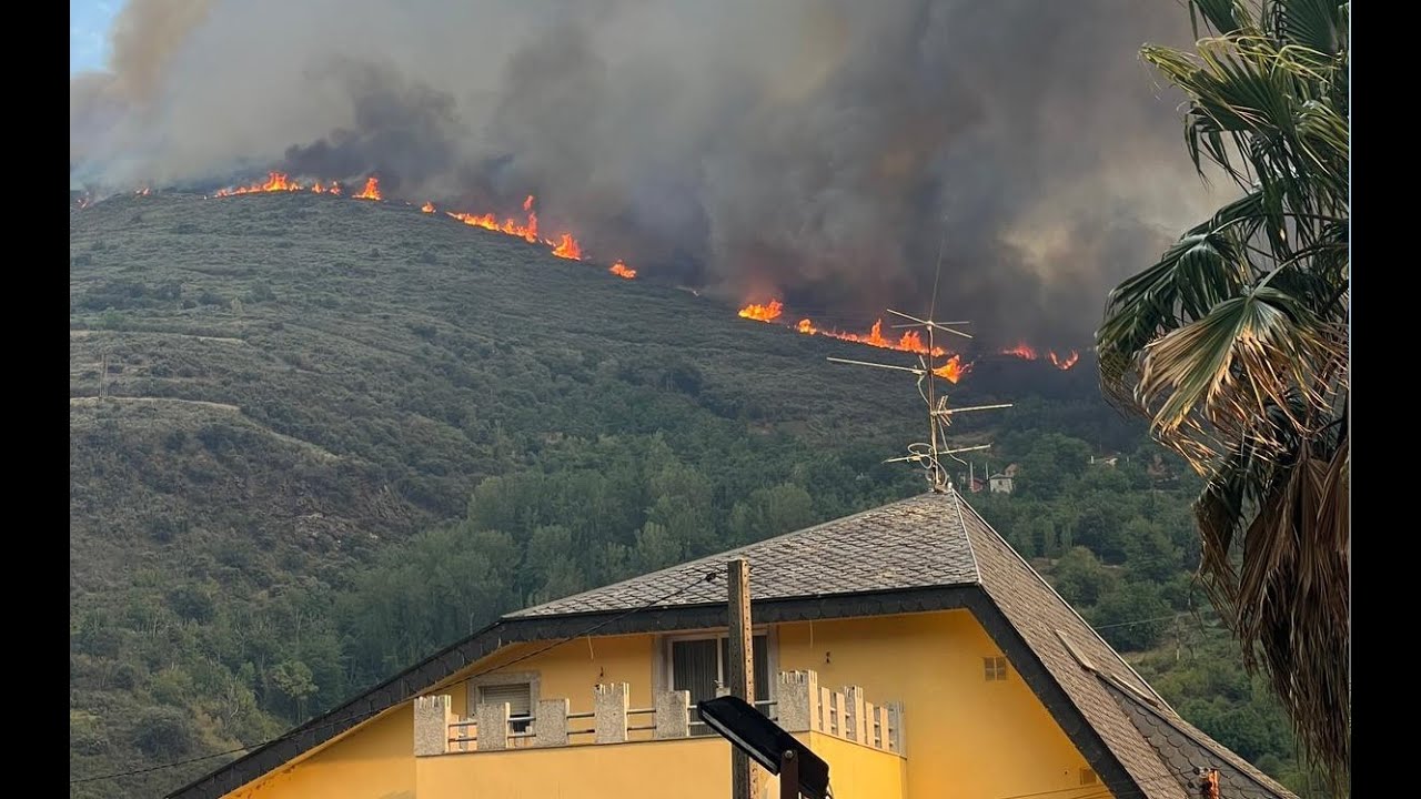 Quince casas afectadas por el incendio en Alixo