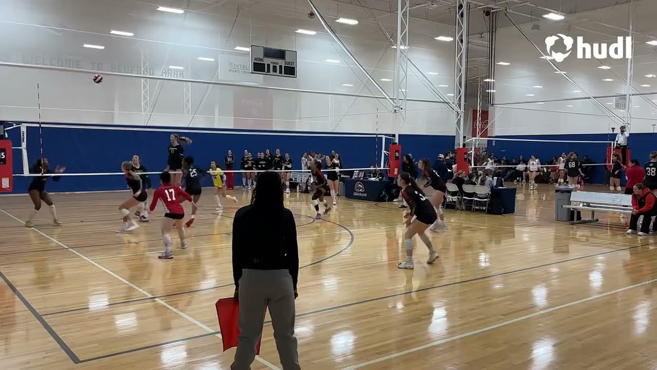 Ava Calle #17 Libero Class of 2028