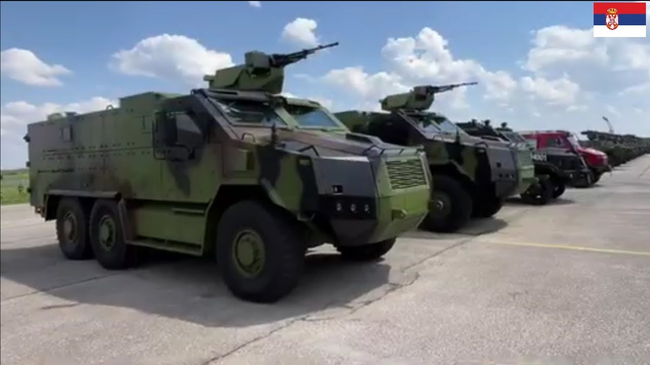 Сербия представила новую бронированную военную технику и оборудование