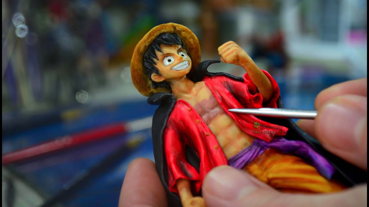 Скульптура Монки Д. Луффи из One Piece из холодного фарфора