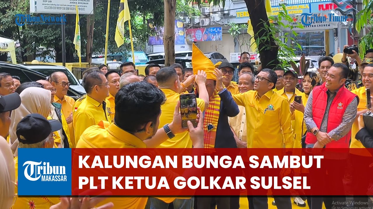Kalungan Bunga Warnai Kedatangan Plt Ketua Golkar Sulsel di Makassar