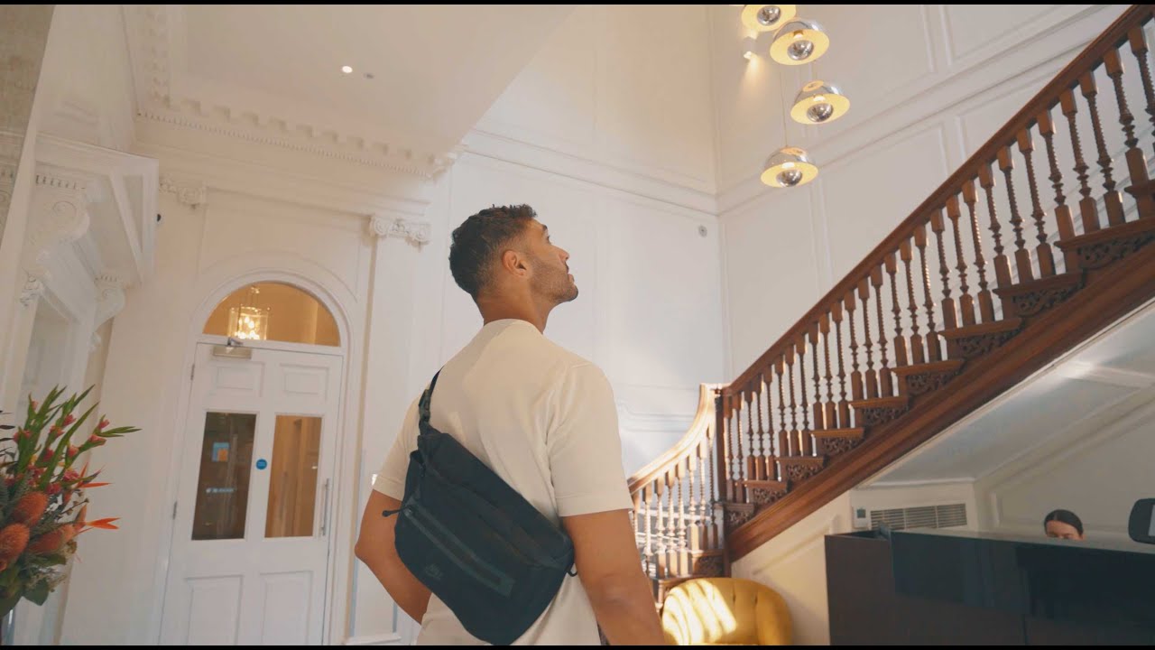 Dr Devine -  Life as a doctor and entrepreneur - Episode 1 (The Pilot)