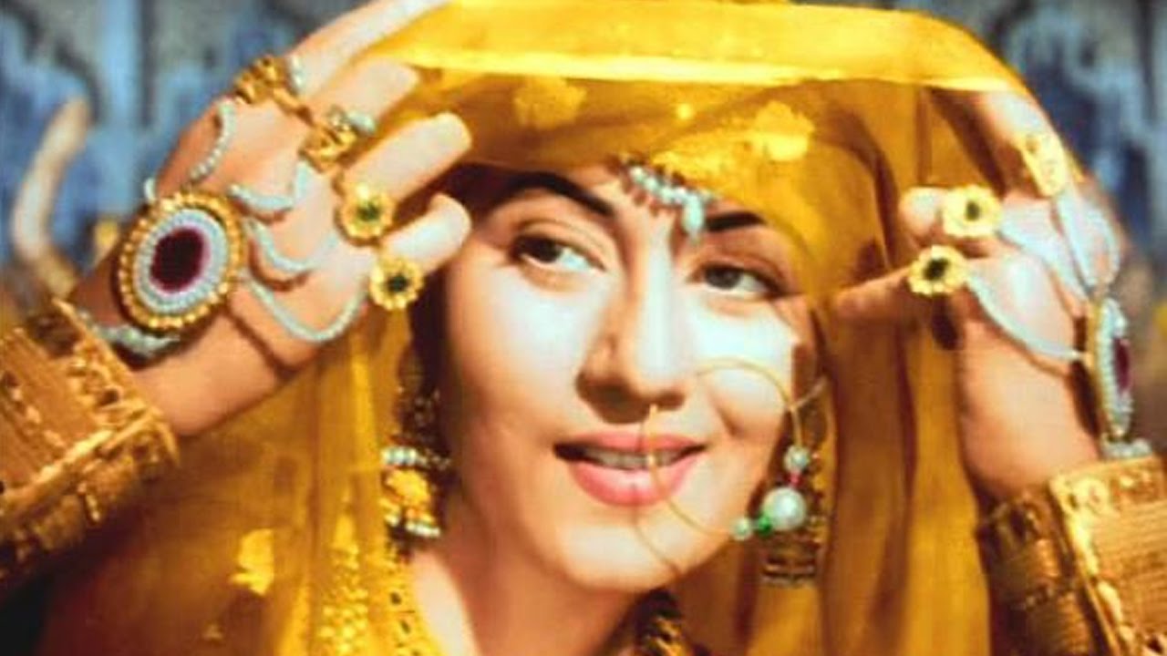 Personalities That Deserved The Filmfare Awards Trophy - Madhubala