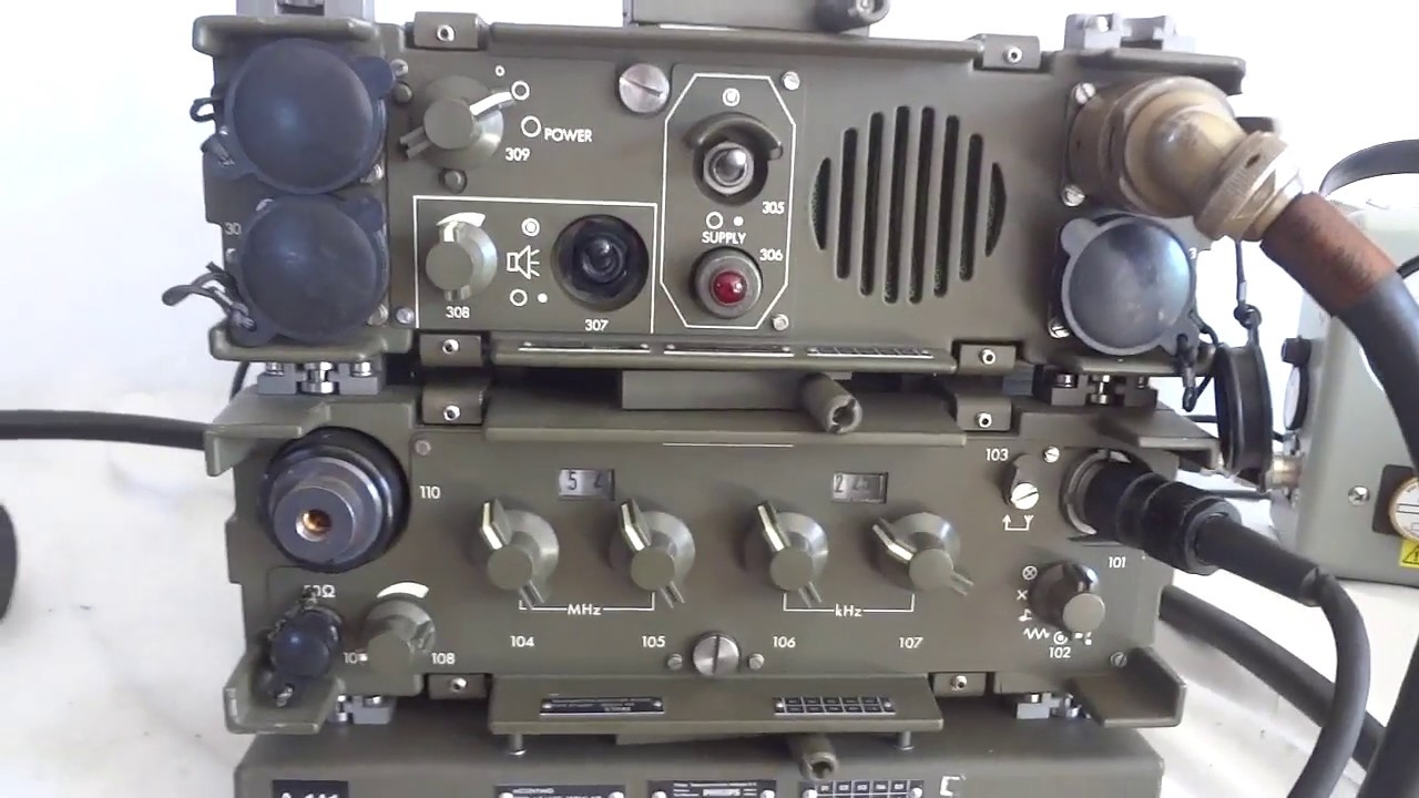 Тактическая военная мобильная радиостанция VRC 4622, 30–80 МГц от Philips Magnavox