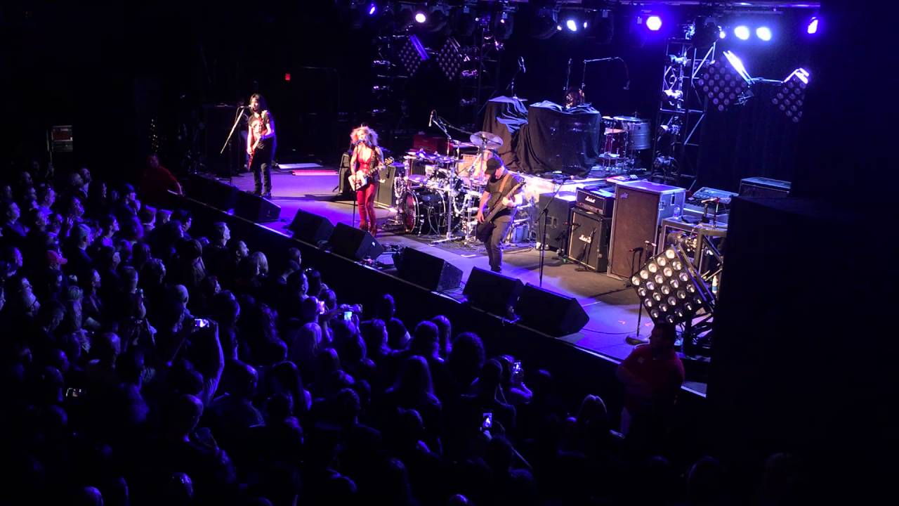 4 - Back to the Cave - Lita Ford (Live in Raleigh, NC - 4/07/16)