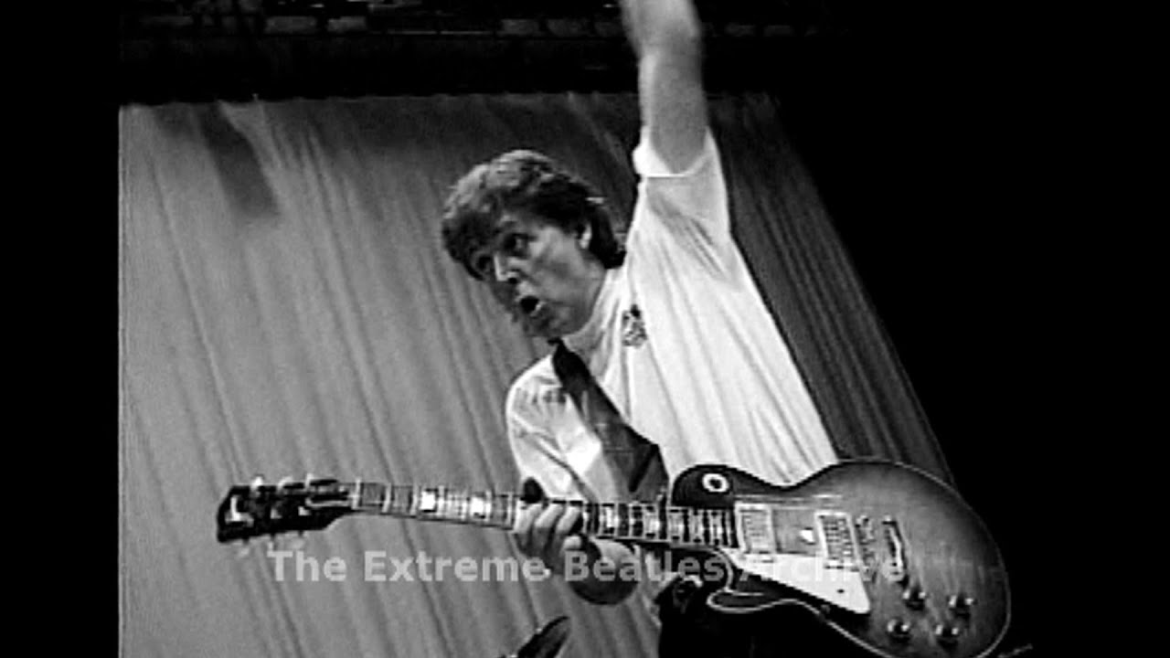 FULL FRONTAL guitar: an intimate look at PAUL McCARTNEY’s guitar prowess! BEATLE Podcast #30