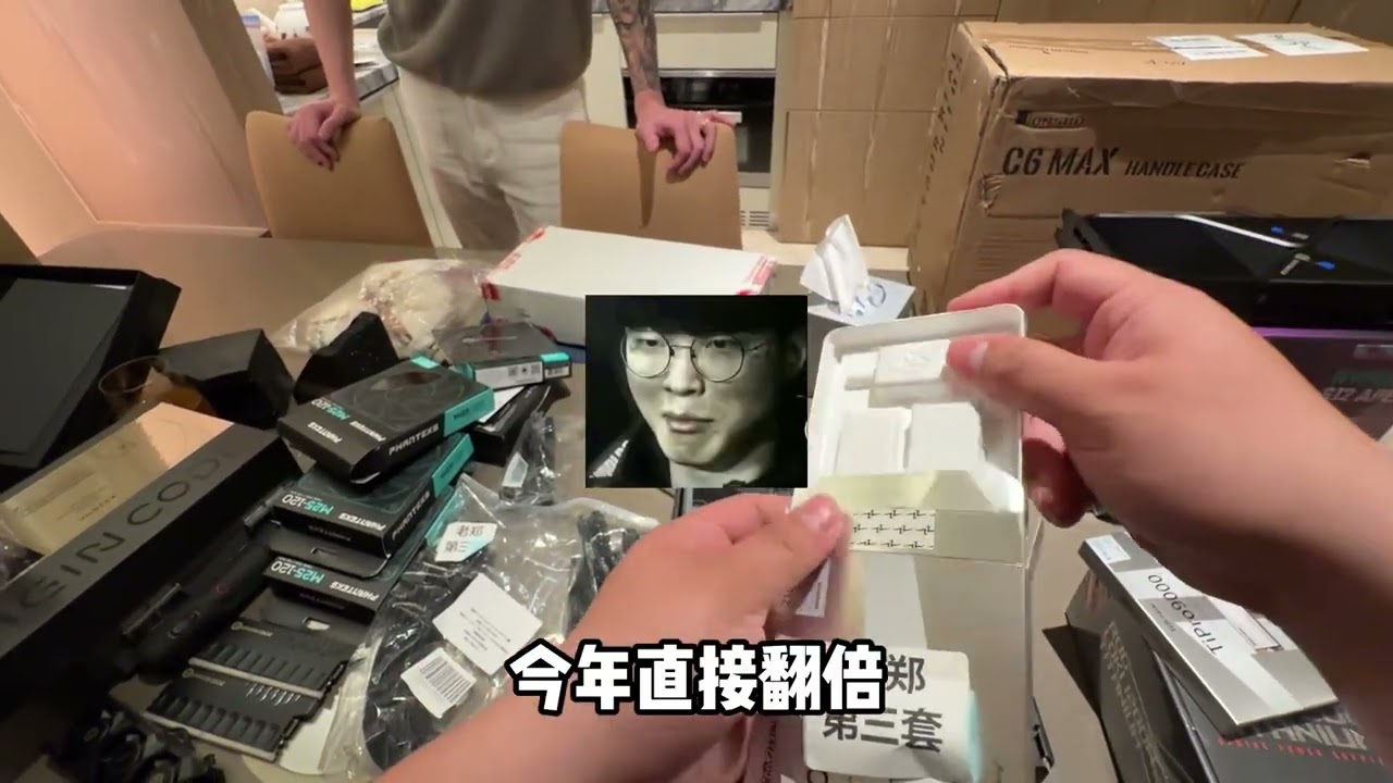 7万块的显卡住进了两百块的机箱？帮富哥装台顶级主机！ 结尾有配置单#电脑 #装机 #AI #diy电脑