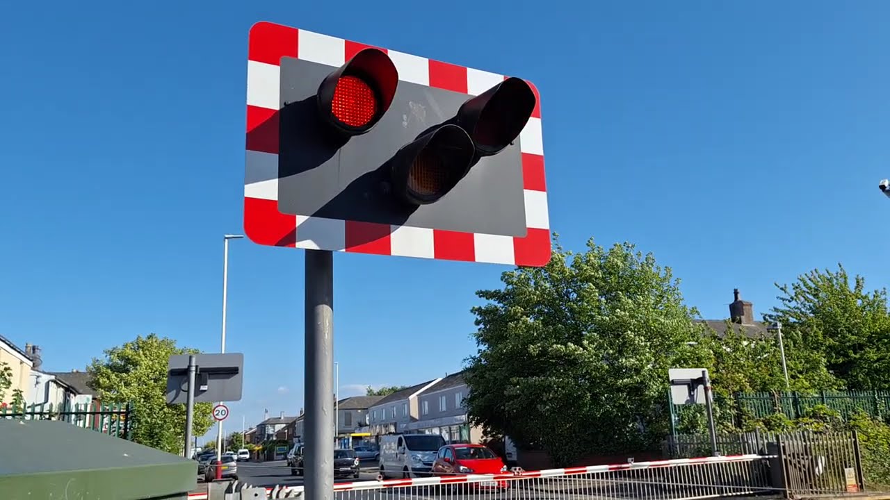 Southport (Aughton Road) Level Crossing - Merseyside