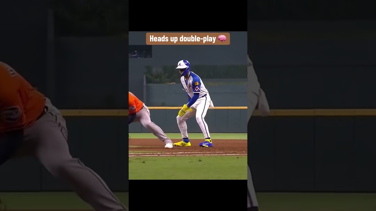 Tagged the runner then first base 🙌