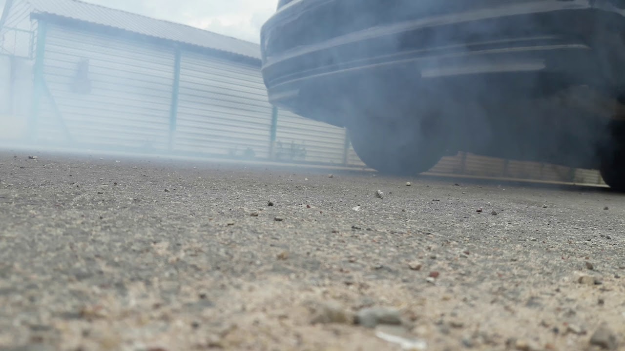 Car Silencer smoke. Cylinder burning oil, blue smoke. Синий дым из глушителя, что делать?