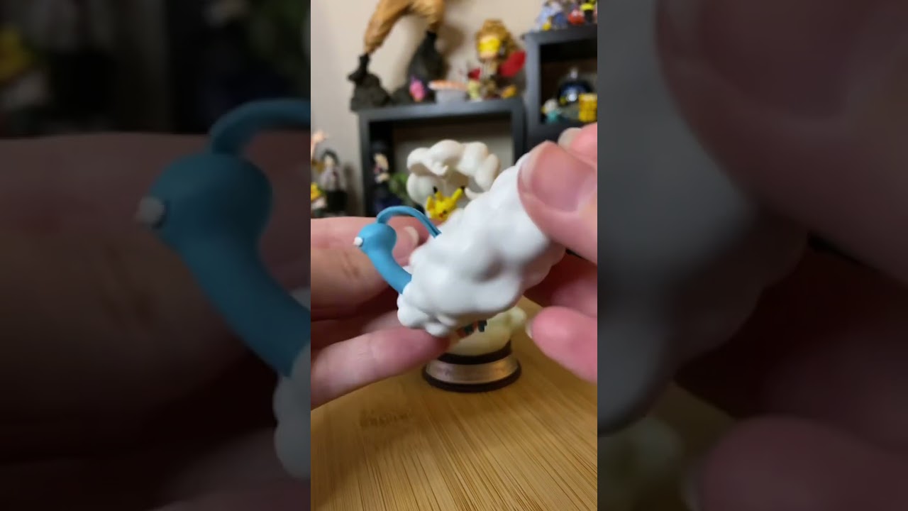 Pokemon swing vignette series 2 Pikachu and  altaria