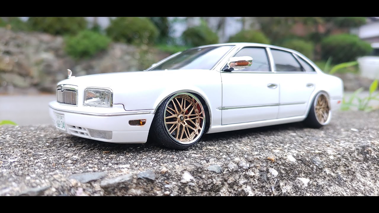 アオシマ プラモデル 1/24 ニッサン G50プレジデントJS/インフィニティQ45 '89  プレジデント選択　窓ガラスリア３面をスモークガラスにする