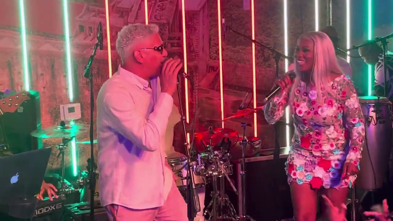 KREYO LA FEATURING RUTCHELLE GUILLAUME LIVE