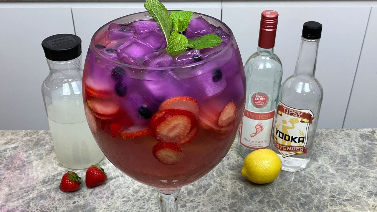 Giant Giggle Juice Wine Glass