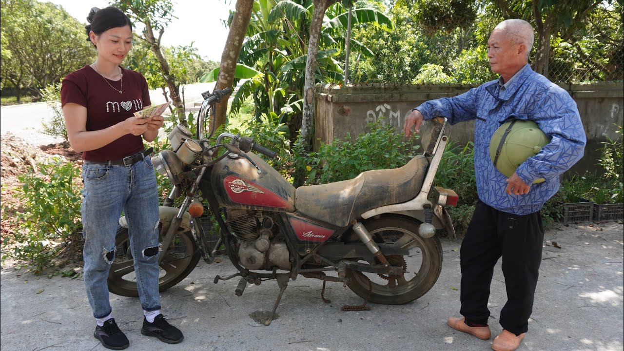 Girls' Challenge: Restore a 1995 Daeilm-Hyosung (GV300R) Abandoned by a Retired Old Man for 20 Years