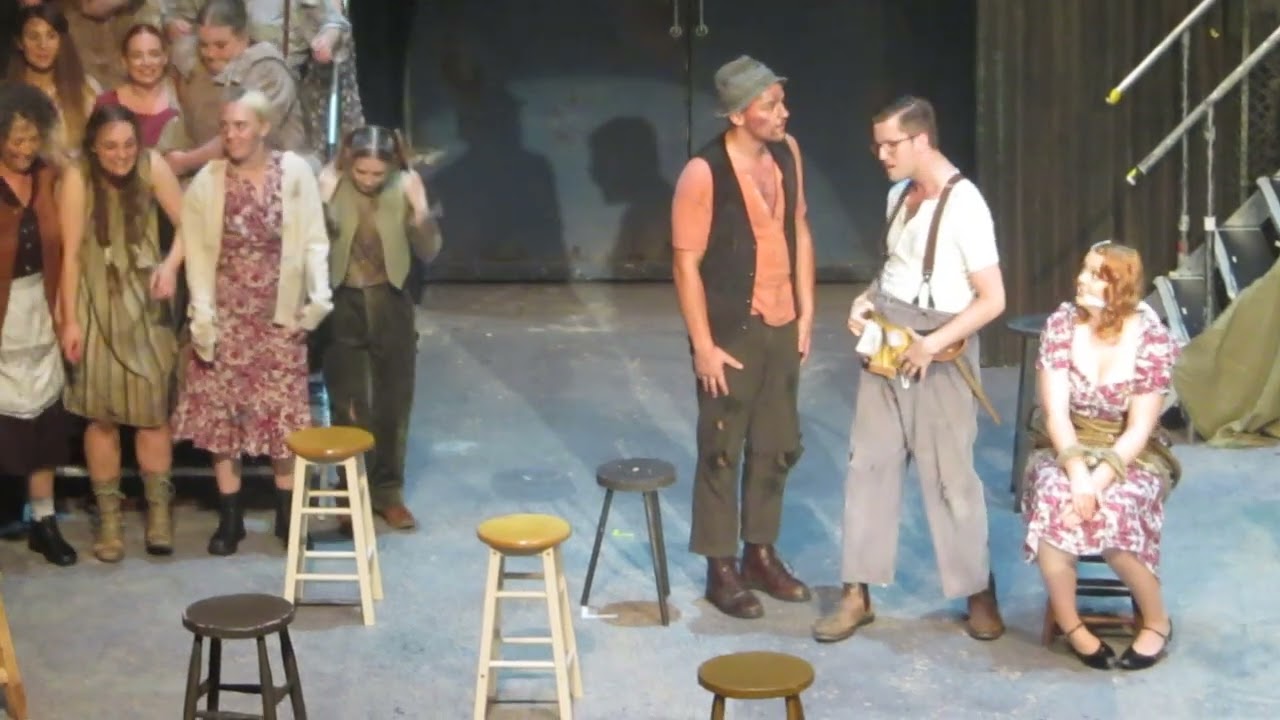 11 Run Freedom Run - Urinetown - Hessle Theatre Co