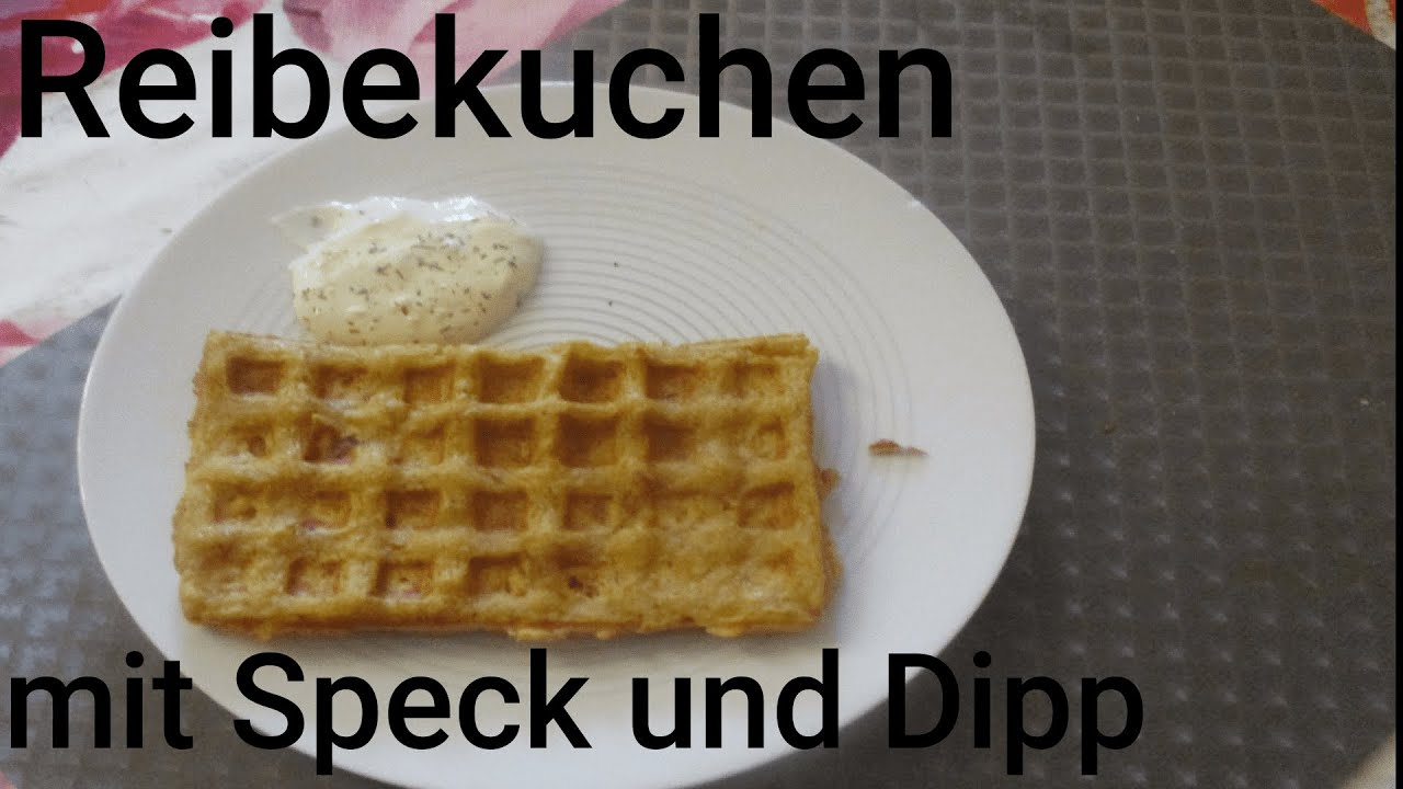 Reibekuchen mit Speck und Käse im Waffeleisen