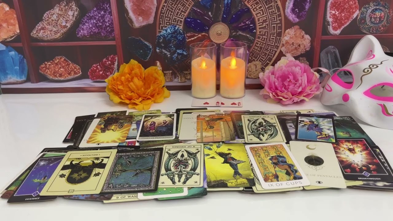 CAPRICORN   - THIS IS BASICALLY A PRIVATE READING, WOW... CAPRICORN LOVE TAROT READING