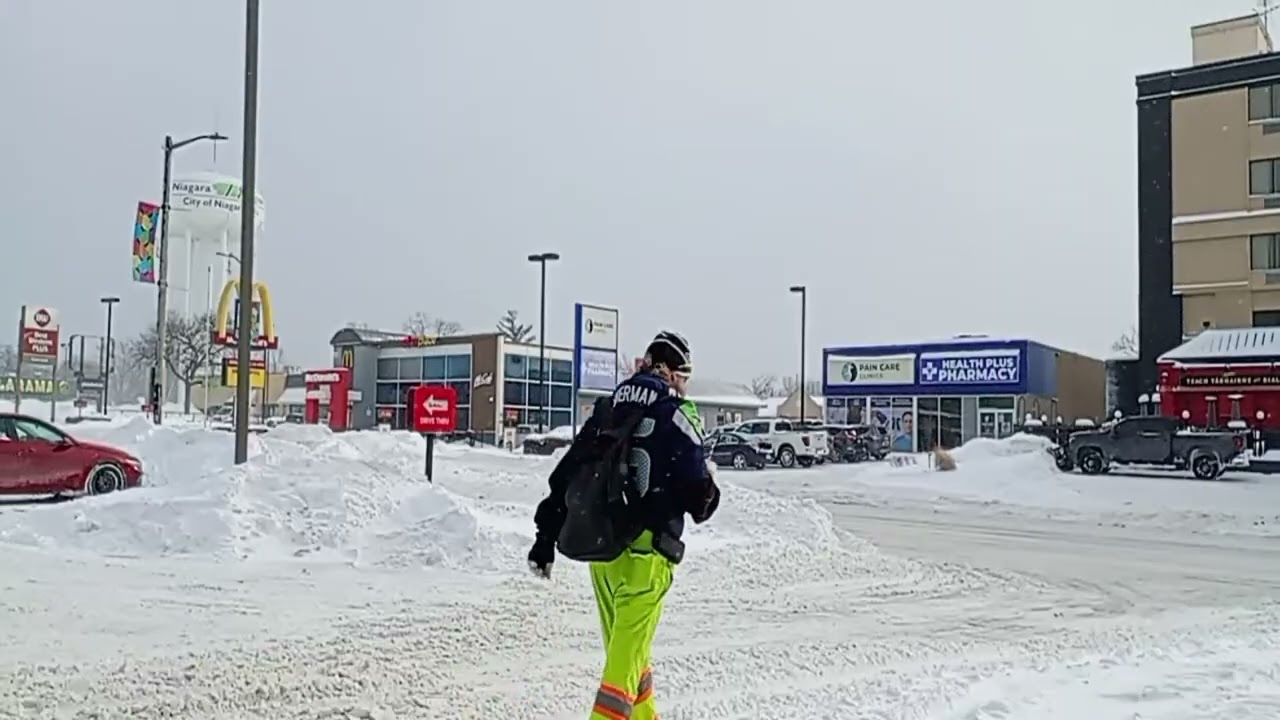 Copy of Niagara Falls live in town 27 January 2026 snow everywhere