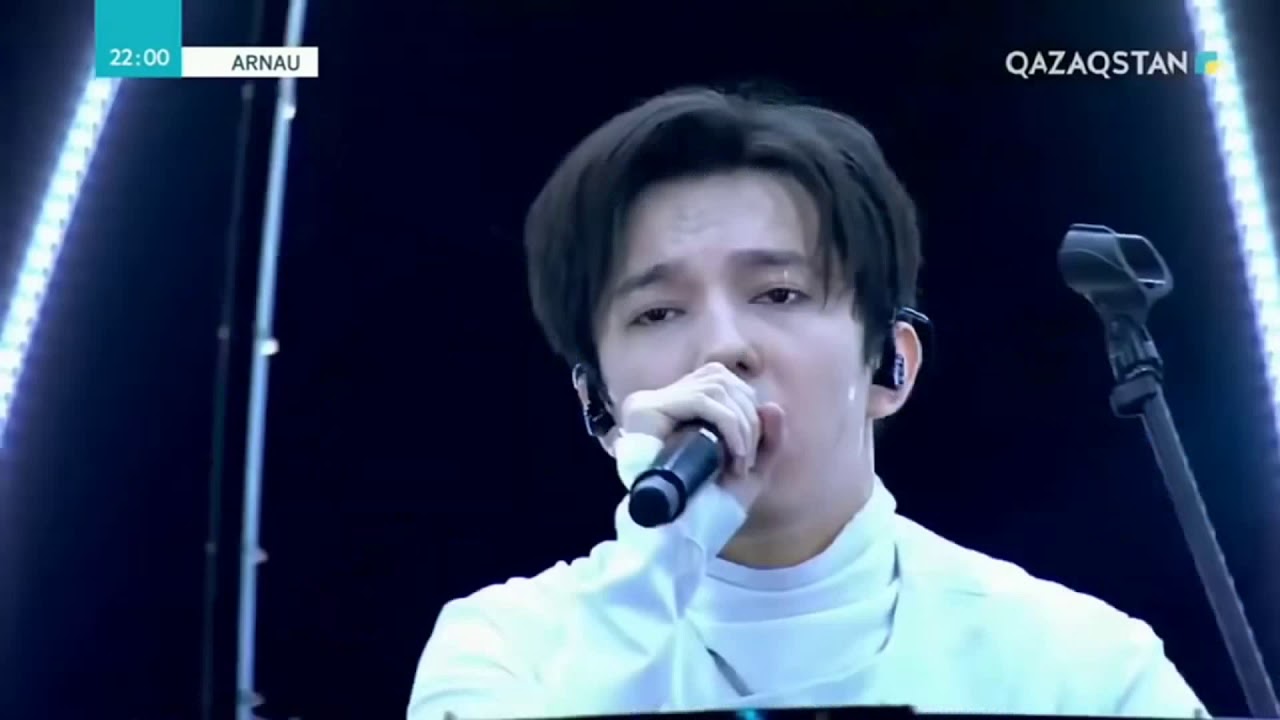 Dimash Kudaibergenov ::: SOS d'un Terrien en D&eacute;tresse - Arnau 2019