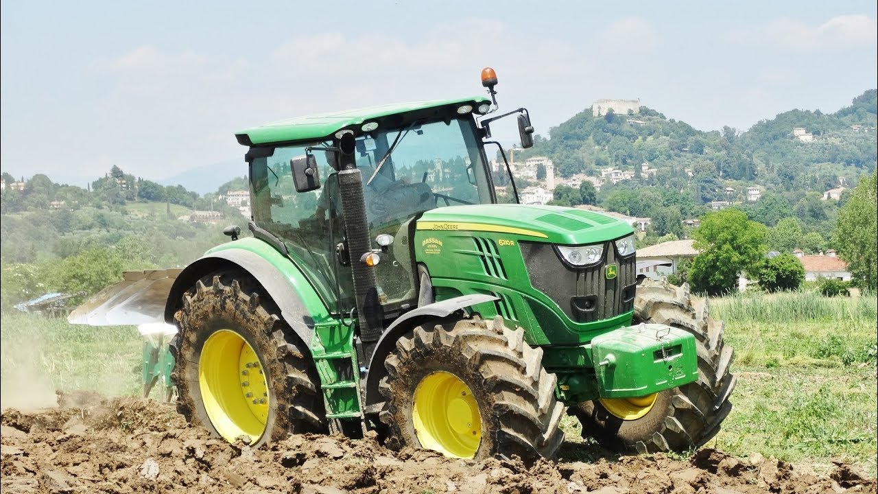 John Deere 6210 R AutoQuad Plus Eco + Trivomere Pietro Moro | BIN