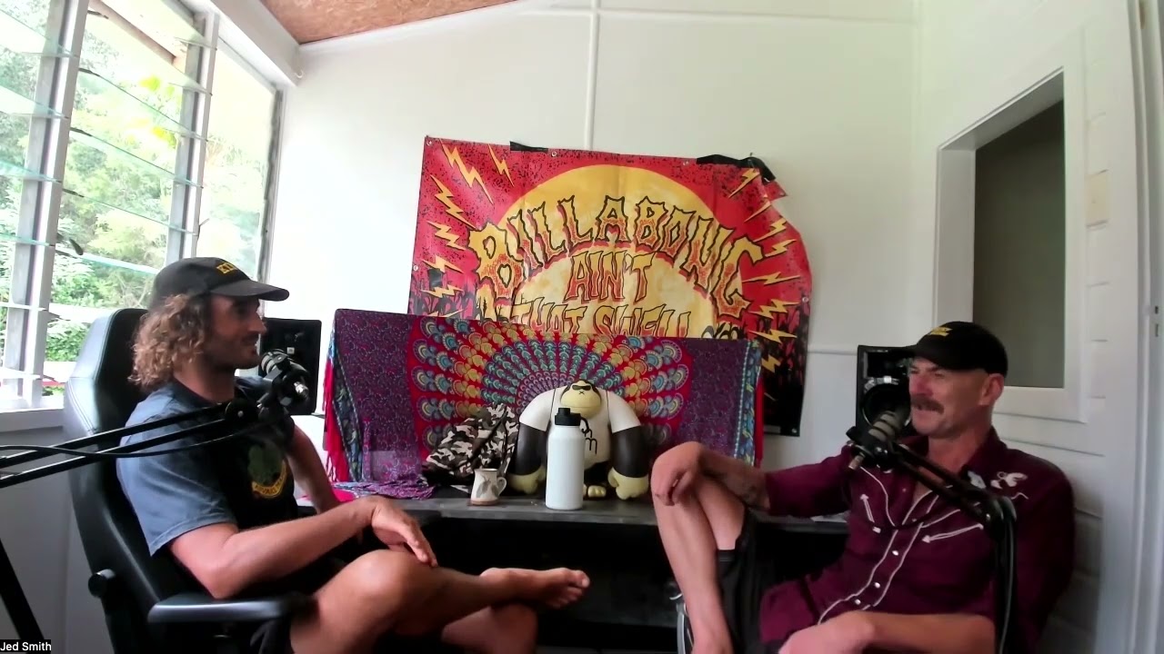 Келли Слейтер действительно нанес удар ножом в темноте?!