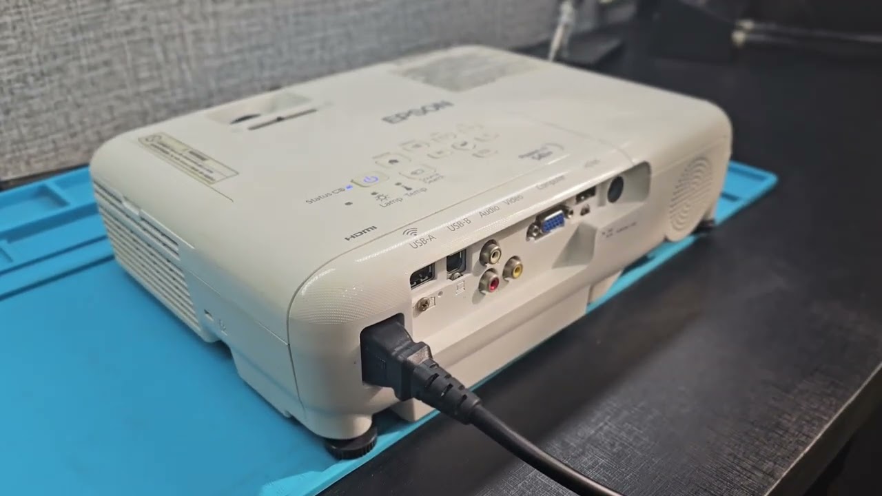 Projetor Epson S41+ - Defeito Resolvido.