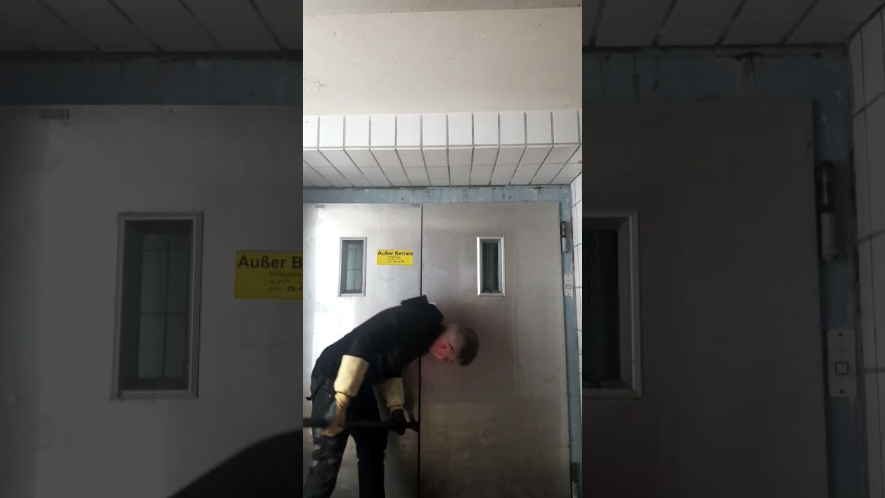 winda w piwnicy , wyżej grunt