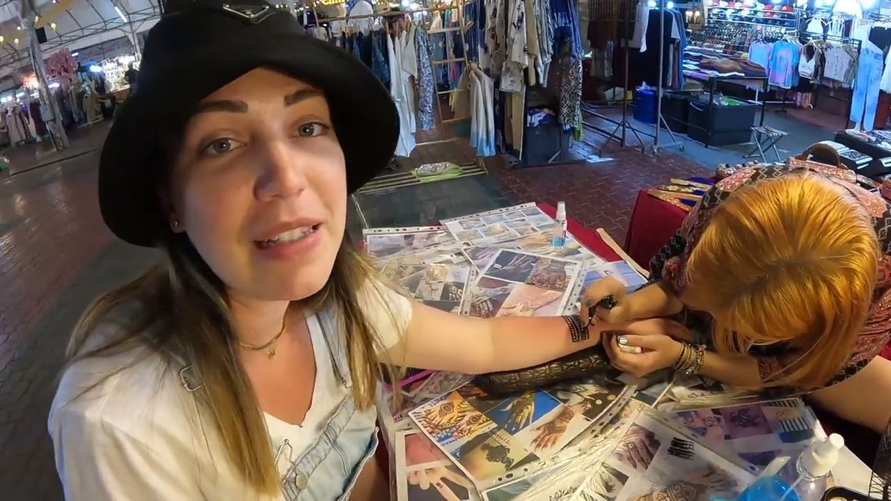 Tatuaje callejero en Tailandia 🇹🇭