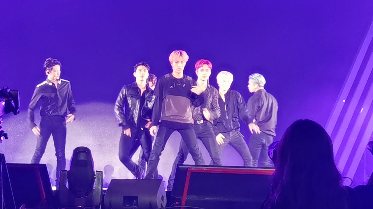 【Fancam】WayV  Love Talk  focus Fanmeeting Tour in Wuhan