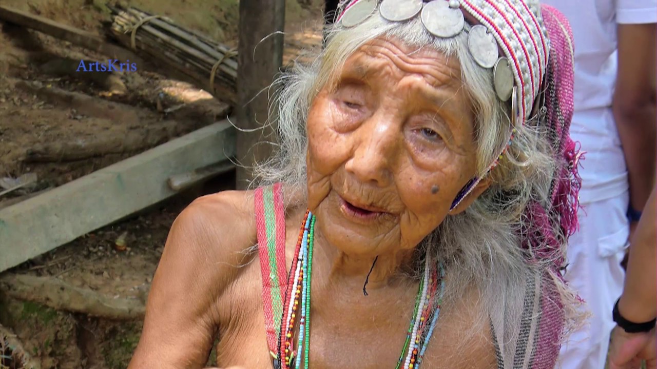 La tribu Akha
