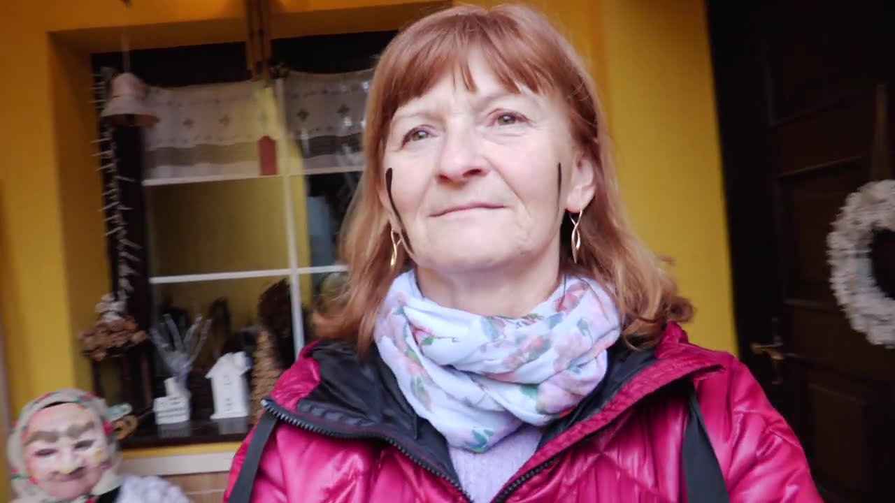 NOVÁ LHOTA-FAŠANKOVÁ OBCHŮZKA v nejvýše položené obci Horňácka s hudeckou muzikou Petra Mičky (10.)