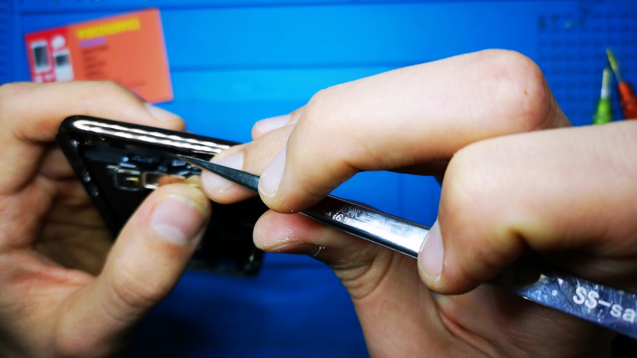 Sostituzione vetro posteriore iphone xs