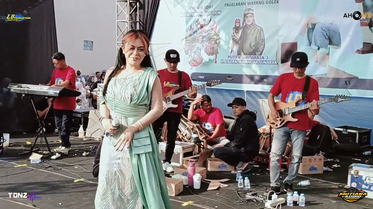 DUA LALAKI||ADE ASTRID||LD_Pro