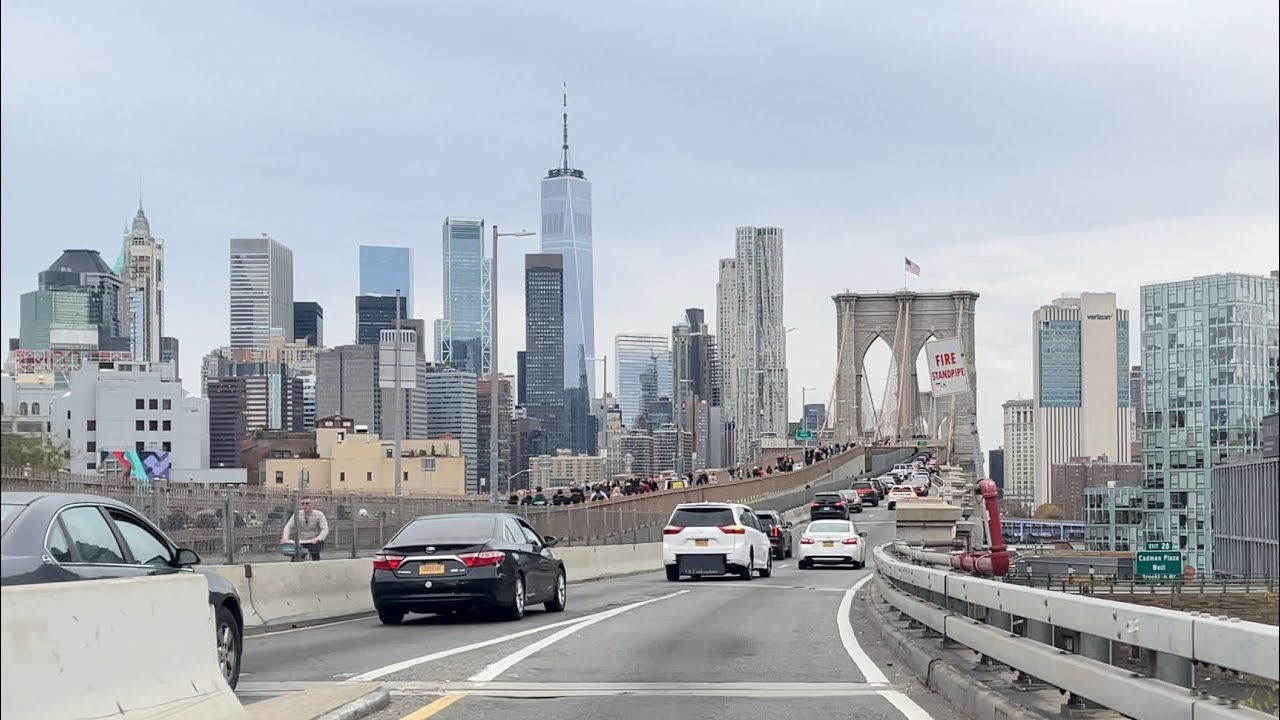 Driving New York City - Brooklyn Bridge to Midtown
