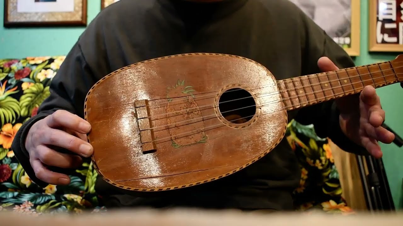 VINTAGE/Kamaka SOPRANO PINE DELUXE 【ブルー・パイナップル・デカール 1930s】@ukuleleshoptantan