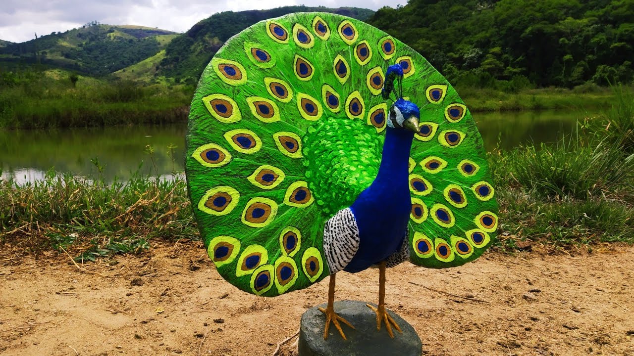 Pavão de Cimento