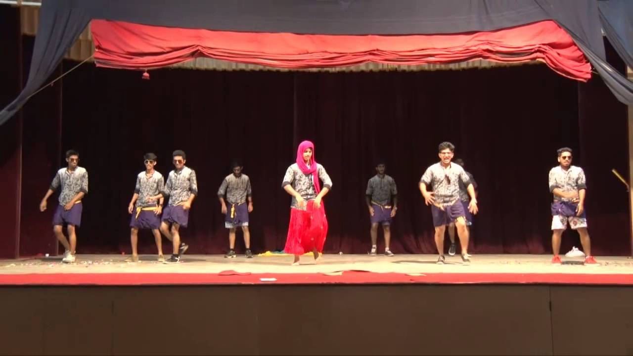 College Group dance