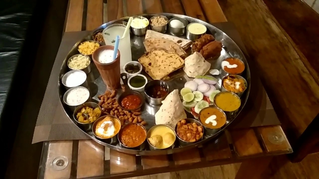 Biggest Thali Jaipur | Bahubali Thali Jaipur | Sri Moturam Prasadam Veg Thali