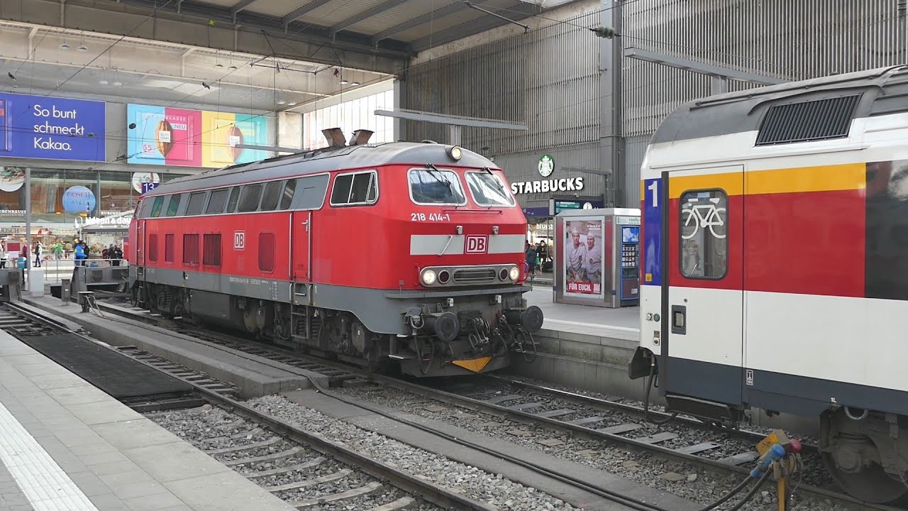 BR 218 mit EC aus Zürich in München Hauptbahnhof