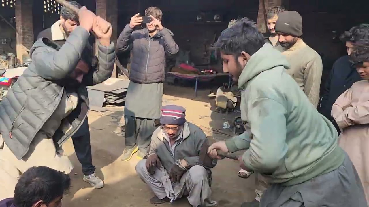 Blacksmith team on.50kg hammer  mandi bahauddin #powertools making a hammer also