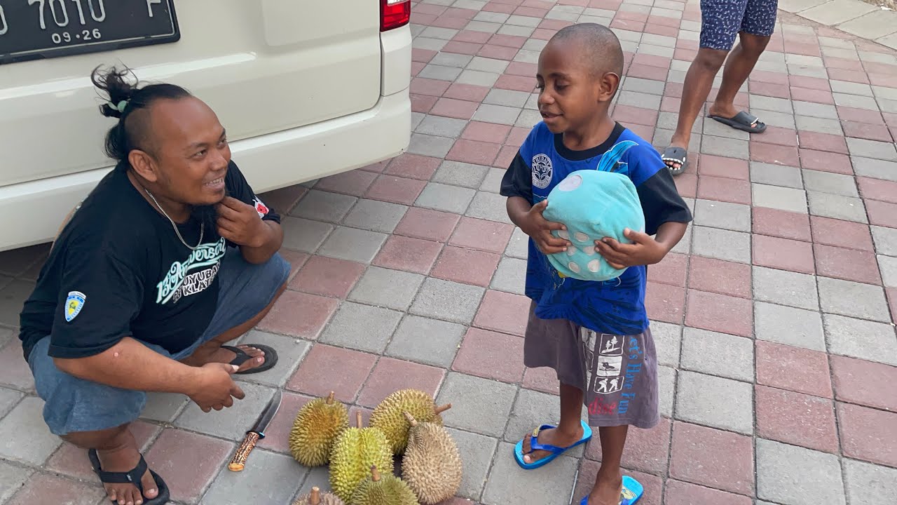 Kristian bilang ini Kelapa kah Semangka