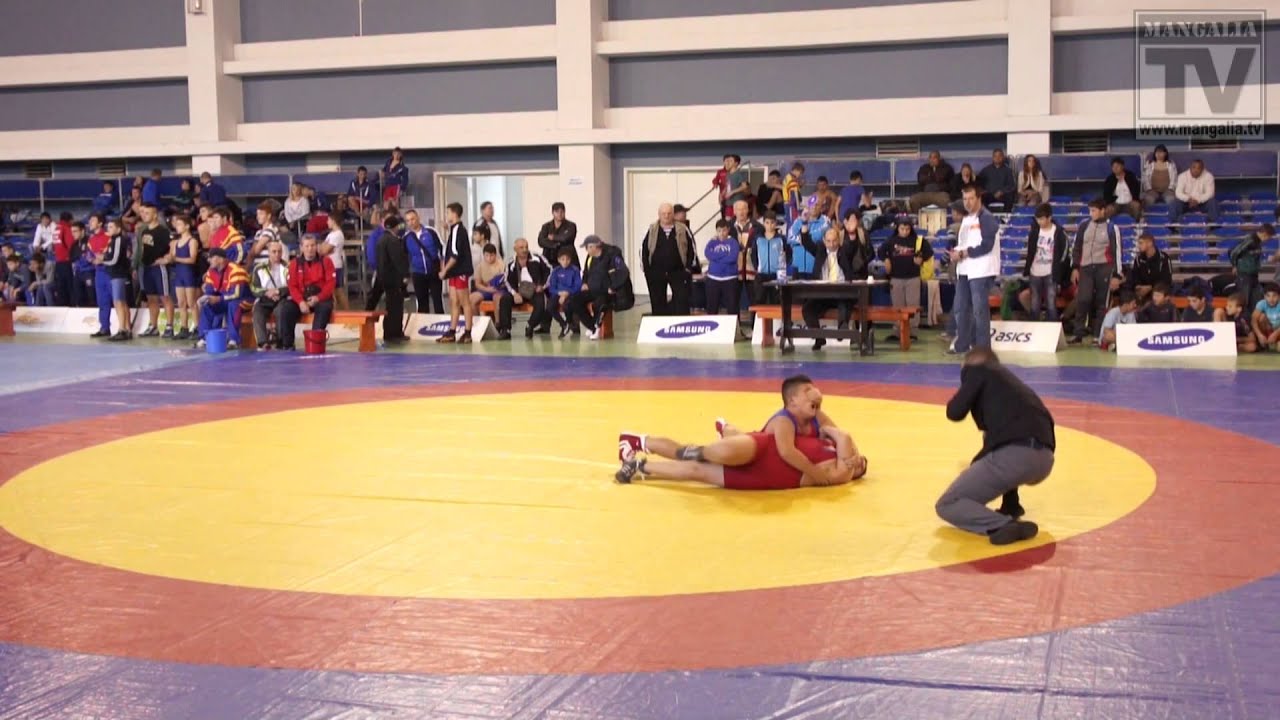 Finala Campionatului National Individual la copii 2 lupte greco-romane. Mangalia, octombrie 2013