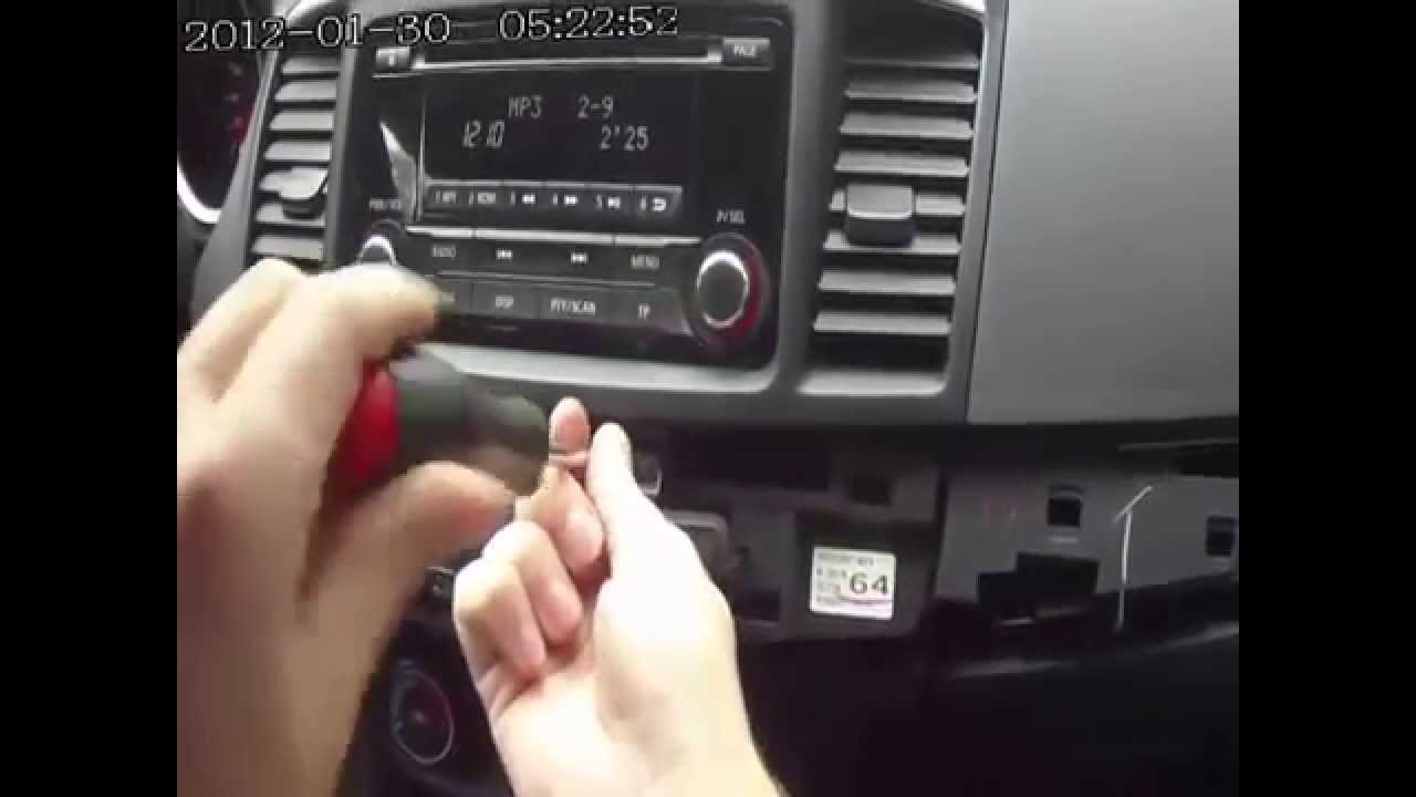 установка USB провода на Mitsubishi Lancer X