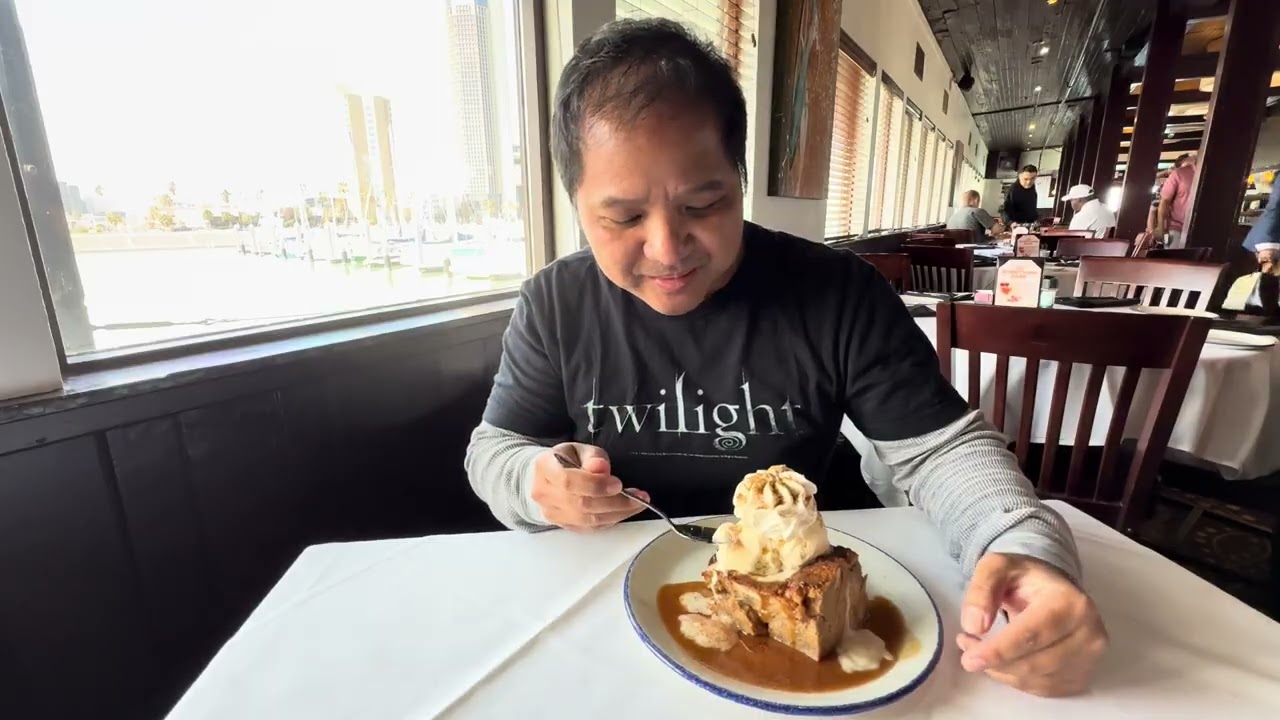 Ресторан морепродуктов Landry's Seafood House (Корпус-Кристи, Техас): Махи-махи в миндальной коро...