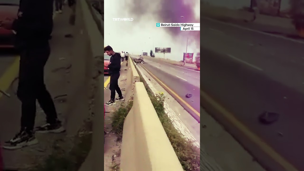 Израильские удары поразили два автомобиля к югу от Бейрута.