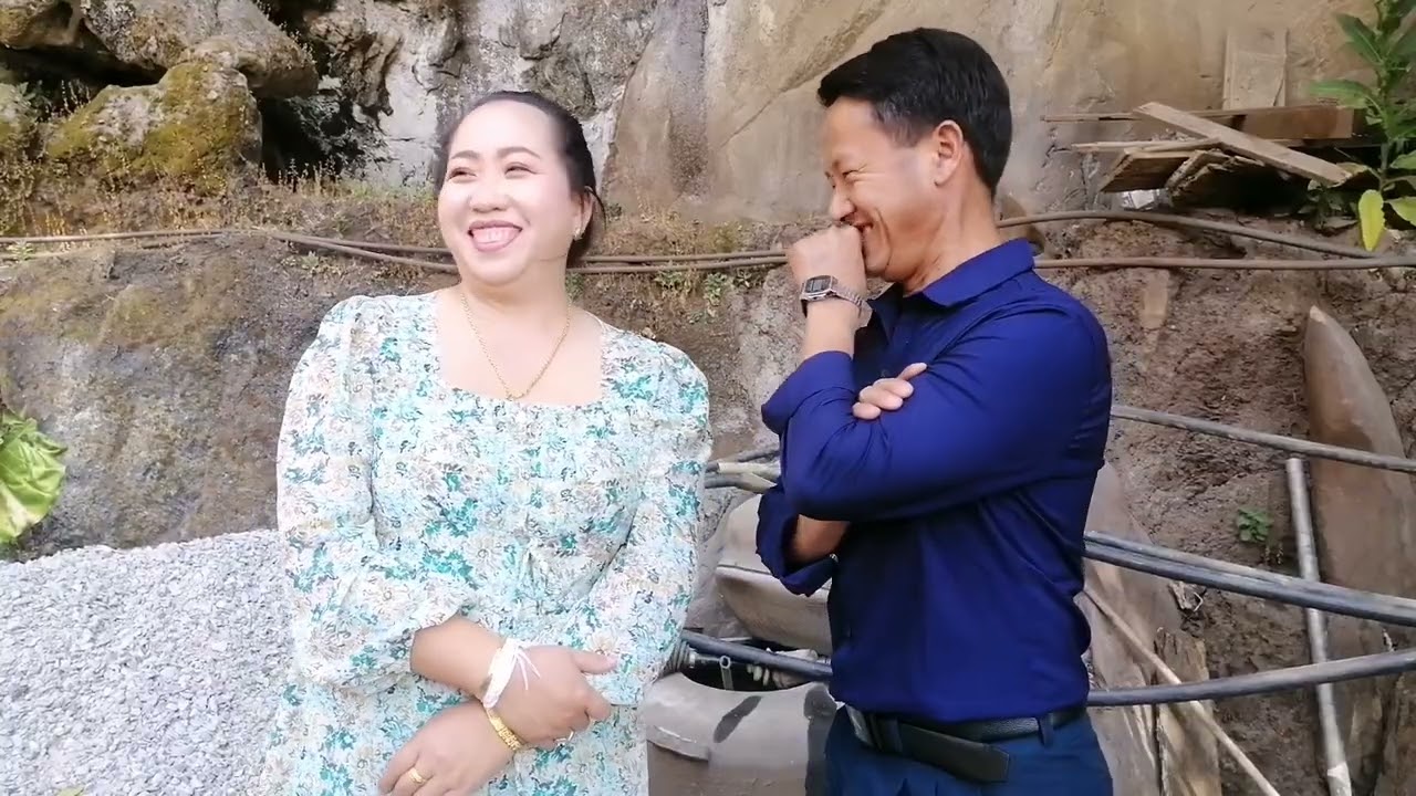 Kwv​ txhiaj​ Yias​ nco​ Nco​ nkuj​ kiab​ nyb​ nyab​ laj​