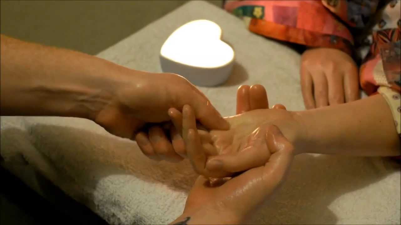 ASMR - Sleepy Hand Massage